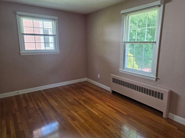 34 Wildrose Ave, Worcester, MA 01602