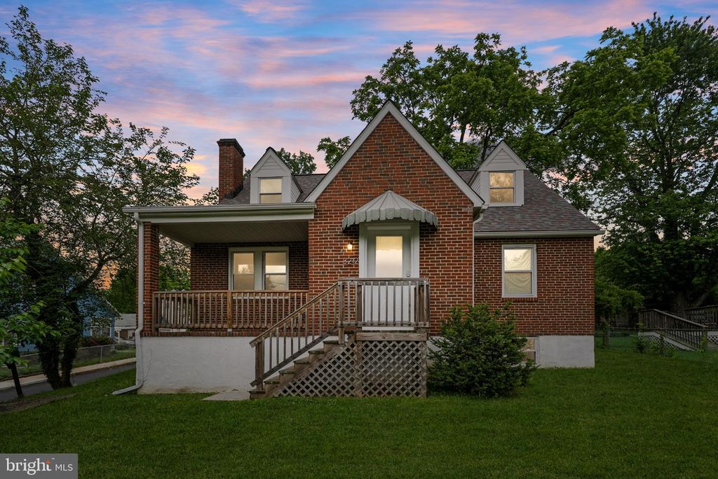 Image 1 of property listing at 3212 HAMILTON AVE, Baltimore, MD 21214
