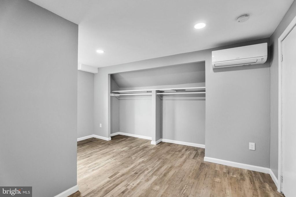 Image 15 of property listing at 3212 HAMILTON AVE, Baltimore, MD 21214
