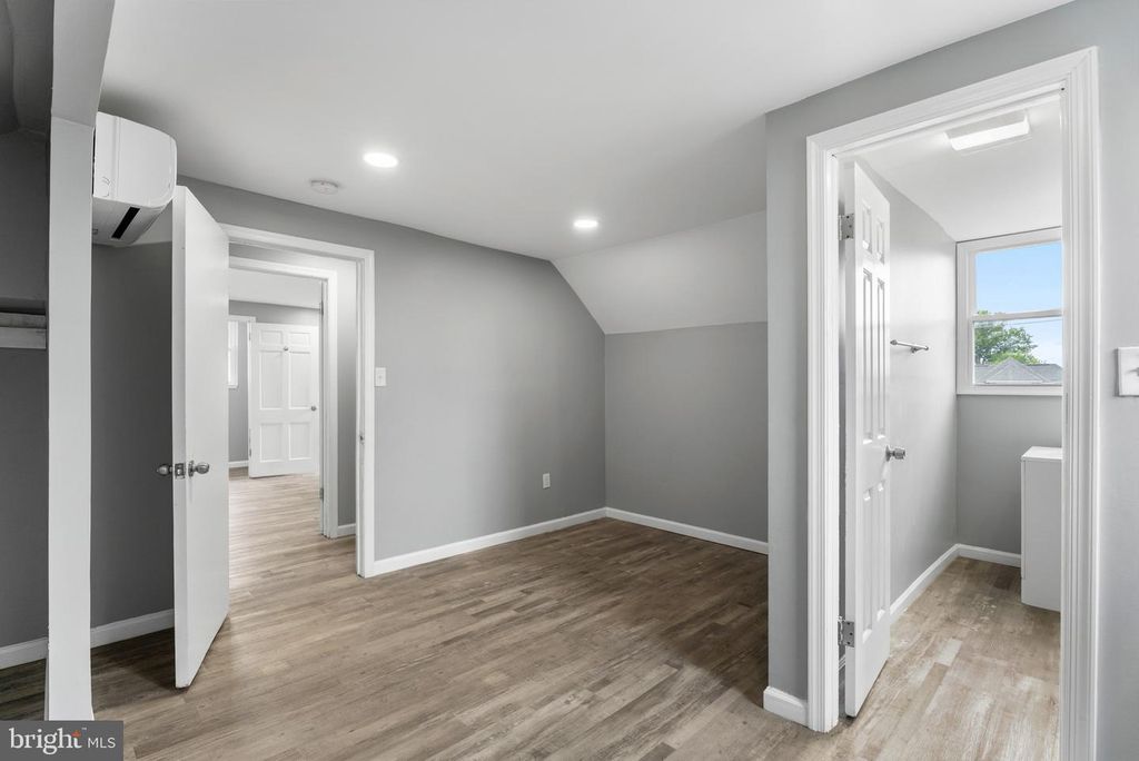 Image 16 of property listing at 3212 HAMILTON AVE, Baltimore, MD 21214