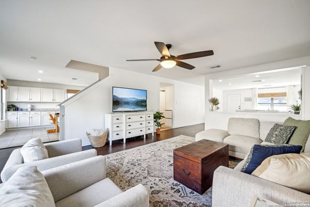 39 Longleaf Coral, San Antonio, TX 78247