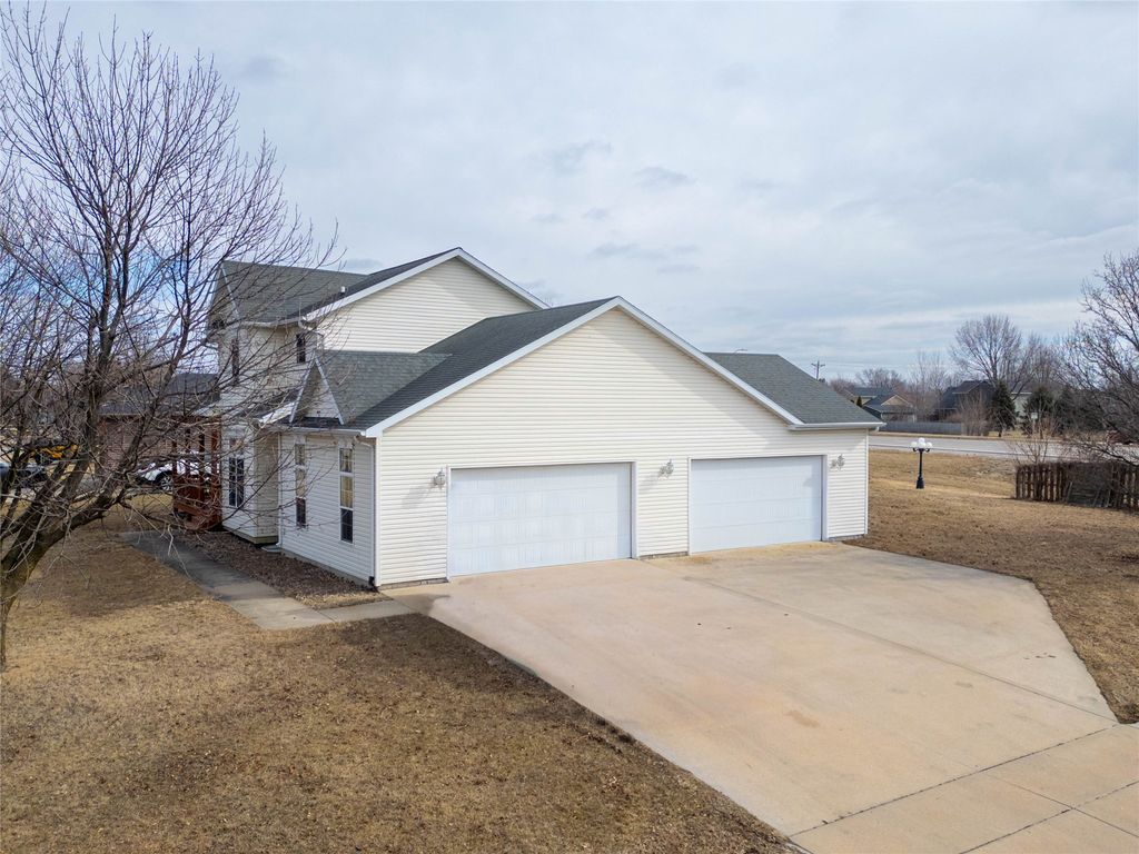 3317 SW 26th Street, Ankeny, IA 50023
