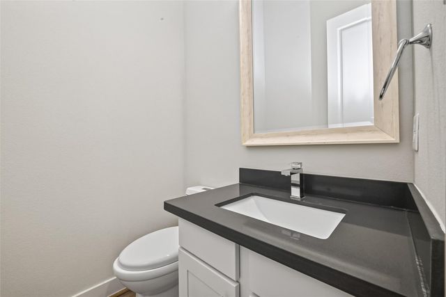 5209 Allen Street L, Houston, TX 77007