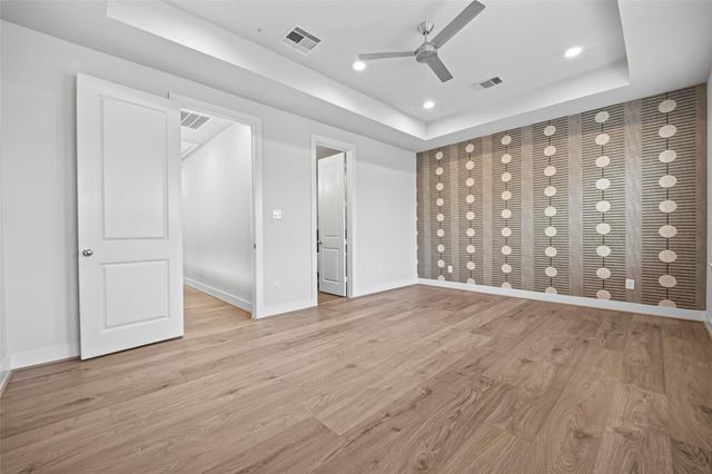 5209 Allen Street L, Houston, TX 77007