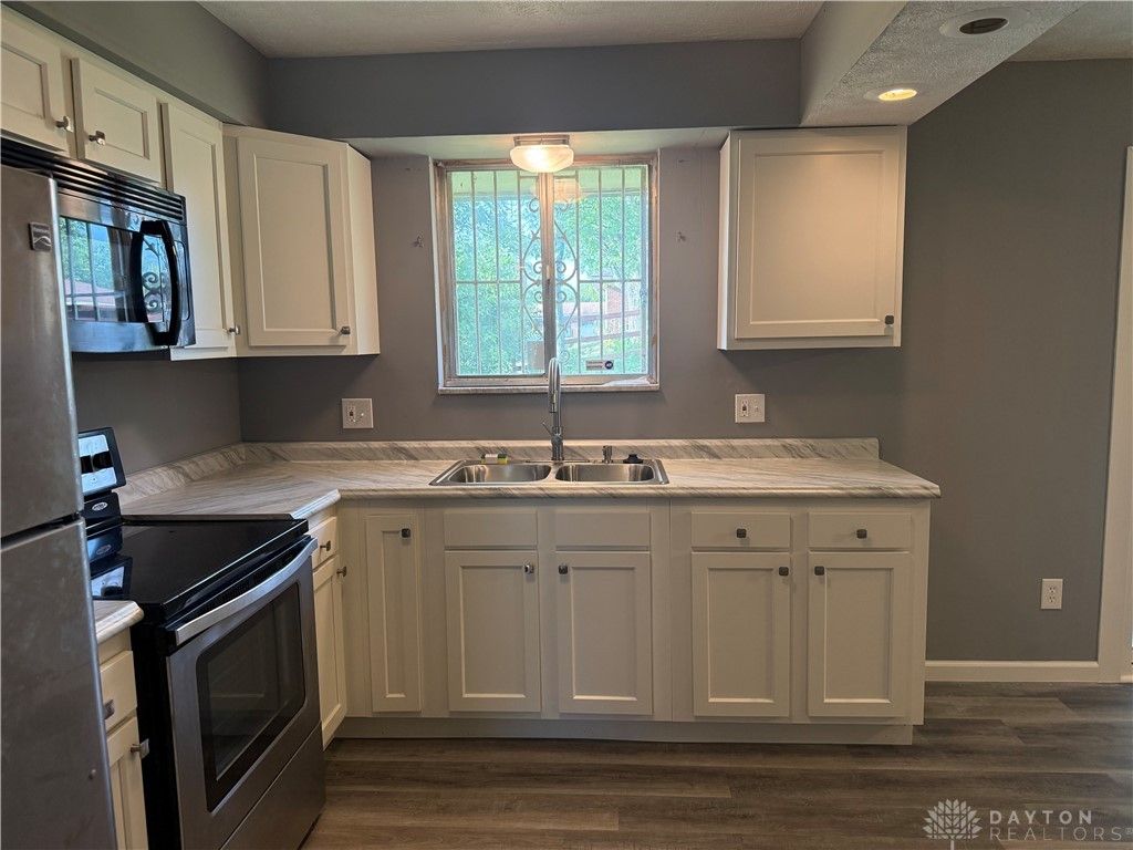 4131 Merryfield Avenue, Dayton, OH 45416
