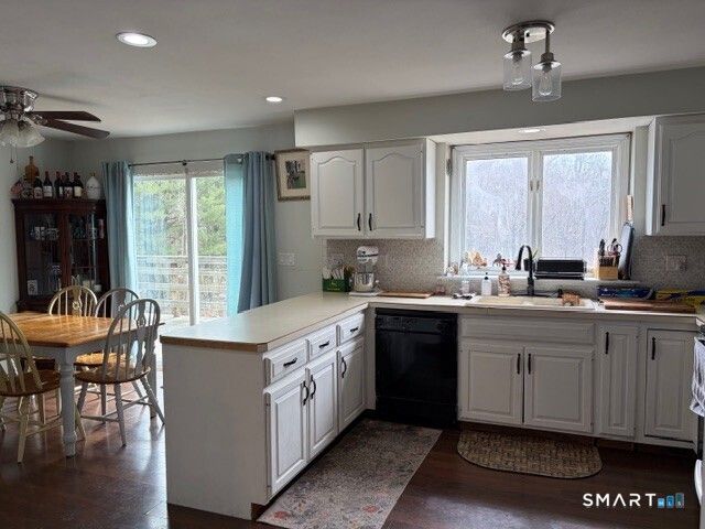 6 Cornfield Lane, Woodbridge, CT 06525