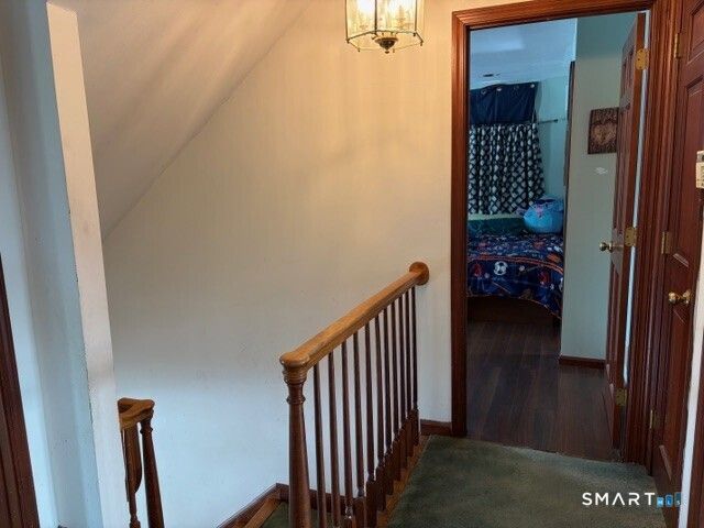 6 Cornfield Lane, Woodbridge, CT 06525