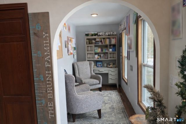 6 Cornfield Lane, Woodbridge, CT 06525