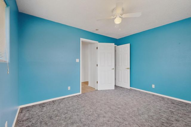 24 Della Road, Los Lunas, NM 87031