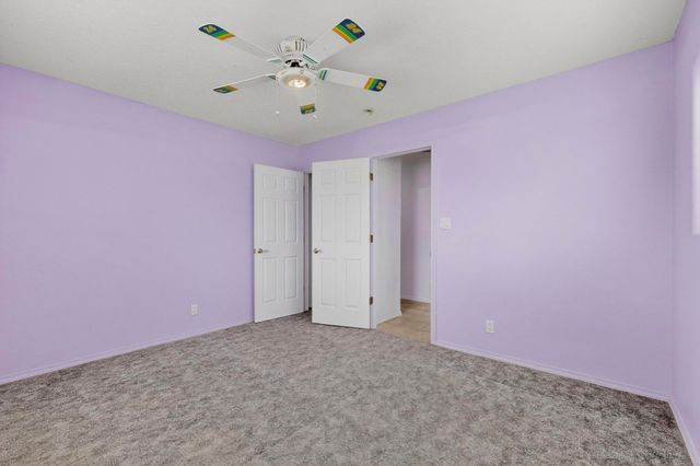 24 Della Road, Los Lunas, NM 87031