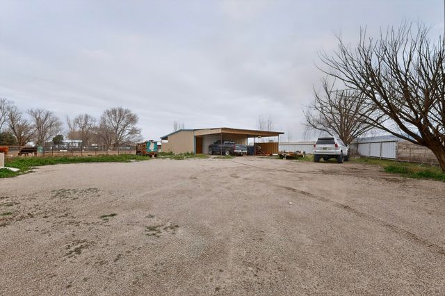 24 Della Road, Los Lunas, NM 87031