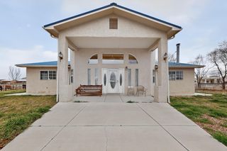 24 Della Road, Los Lunas, NM 87031