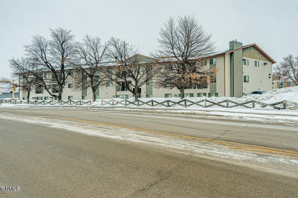 1112 Portland Drive, Bismarck, ND 58504 photo 15