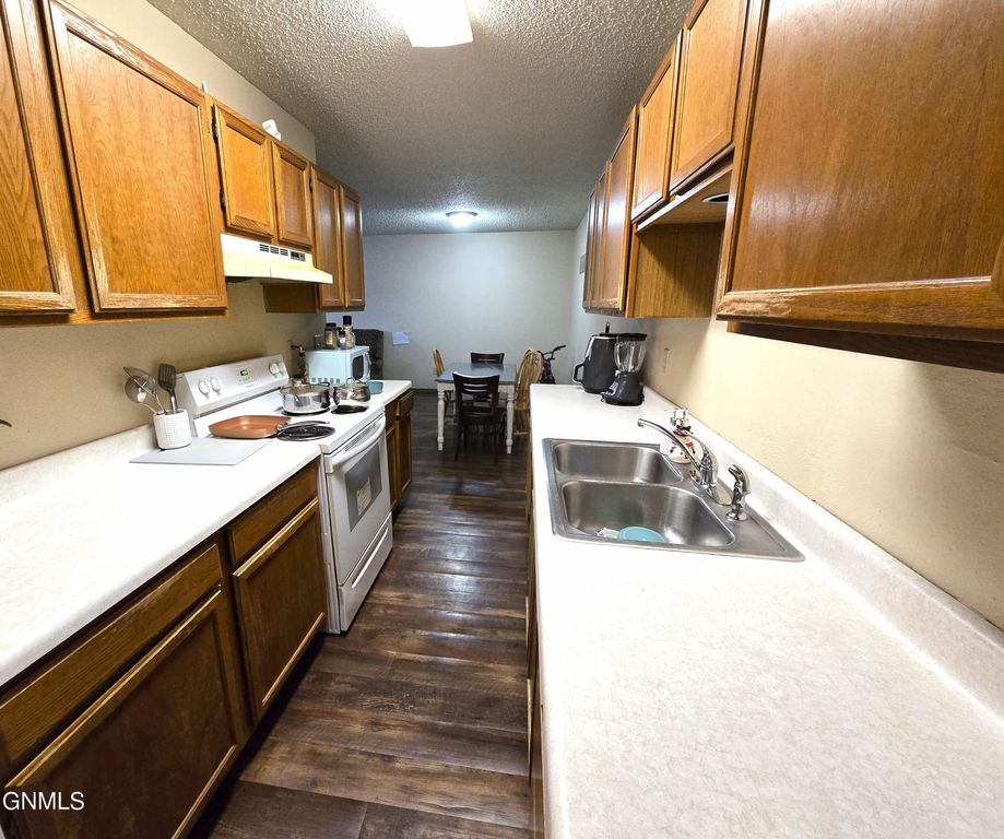 1112 Portland Drive, Bismarck, ND 58504 photo 7