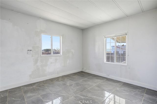 20695 Dale Evans Pkwy, Apple Valley, CA 92307