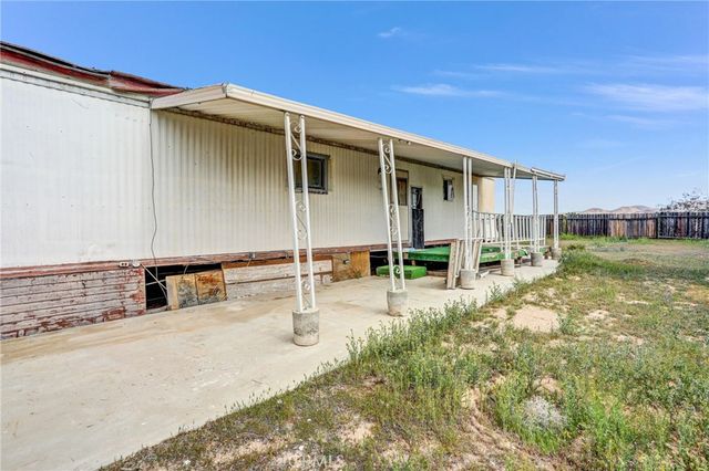 20695 Dale Evans Pkwy, Apple Valley, CA 92307