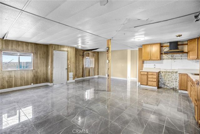 20695 Dale Evans Pkwy, Apple Valley, CA 92307