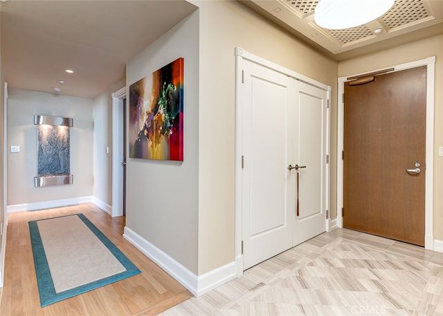 900 W Olympic Boulevard 47B, Los Angeles, CA 90015