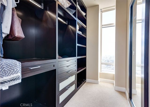 900 W Olympic Boulevard 47B, Los Angeles, CA 90015