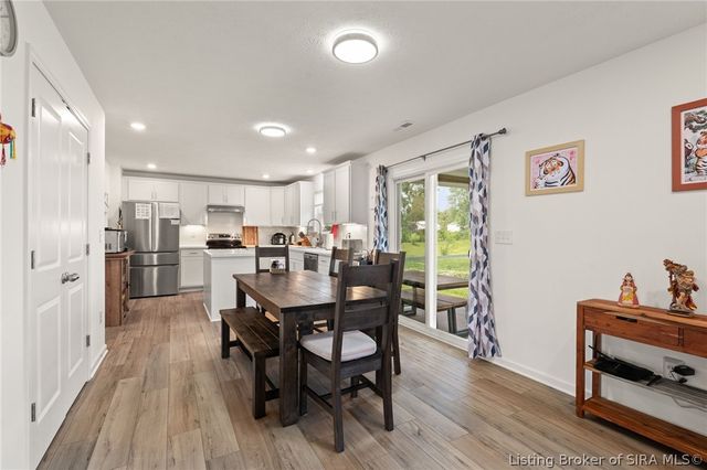 5004 Schaefer Lane, Floyds Knobs, IN 47119