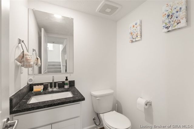 5004 Schaefer Lane, Floyds Knobs, IN 47119