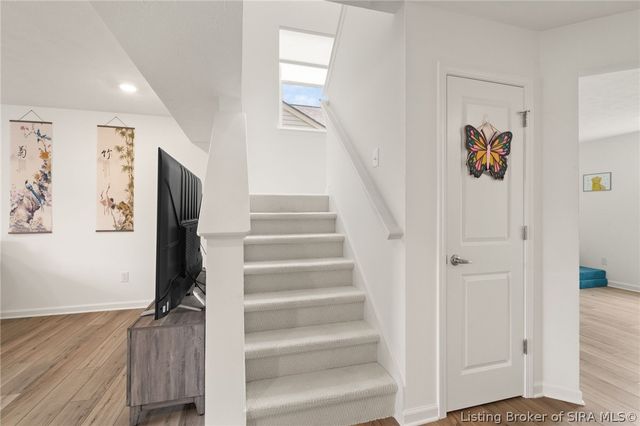 5004 Schaefer Lane, Floyds Knobs, IN 47119