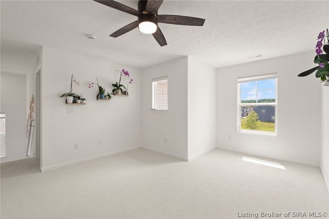 5004 Schaefer Lane, Floyds Knobs, IN 47119