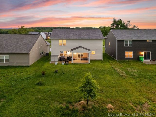 5004 Schaefer Lane, Floyds Knobs, IN 47119