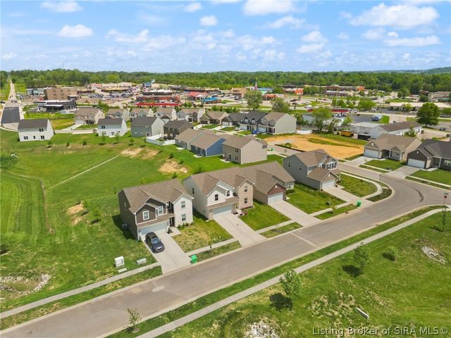 5004 Schaefer Lane, Floyds Knobs, IN 47119