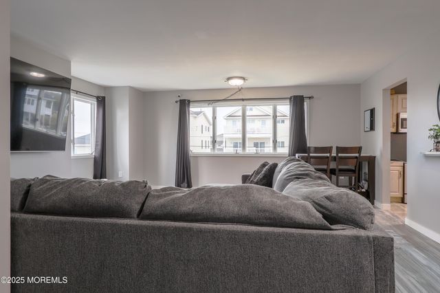 105 Atlantic Avenue, Waretown, NJ 08758