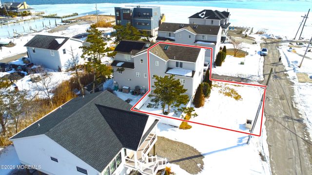 105 Atlantic Avenue, Waretown, NJ 08758