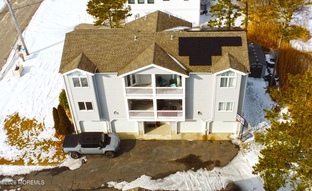 105 Atlantic Avenue, Waretown, NJ 08758