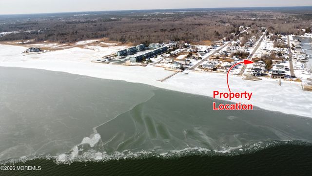 105 Atlantic Avenue, Waretown, NJ 08758