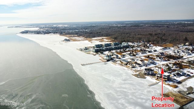 105 Atlantic Avenue, Waretown, NJ 08758