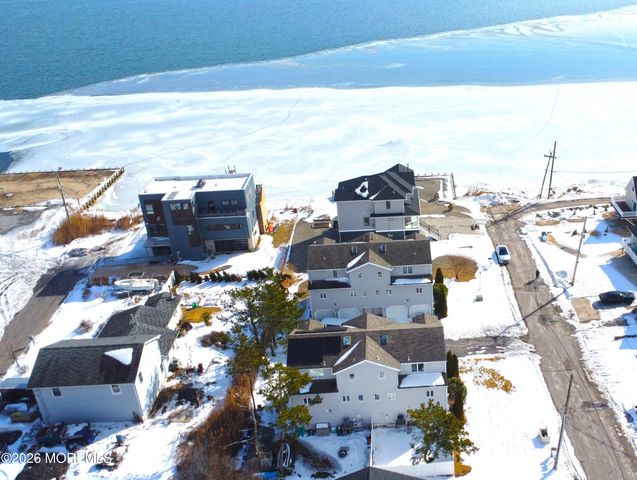 105 Atlantic Avenue, Waretown, NJ 08758