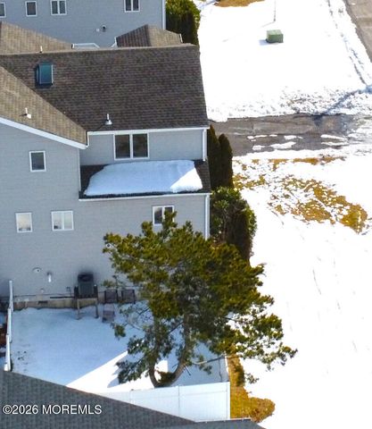 105 Atlantic Avenue, Waretown, NJ 08758