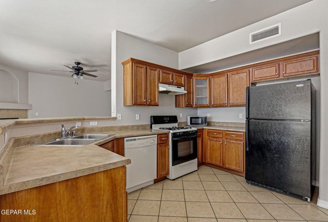 1516 Mescal Lane, El Paso, TX 79912
