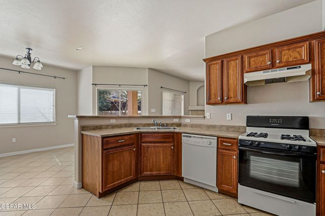 1516 Mescal Lane, El Paso, TX 79912