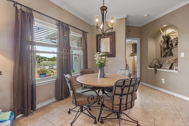 212 ANTLER CIR, Bandera, TX 78003