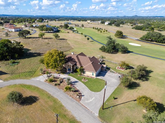 212 ANTLER CIR, Bandera, TX 78003