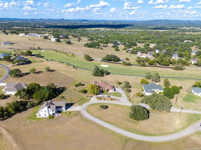 212 ANTLER CIR, Bandera, TX 78003