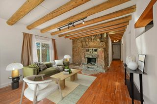 436 Apodaca Hill, Santa Fe, NM 87501