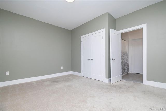 631 Marina Pointe Drive 631, East Rockaway, NY 11518