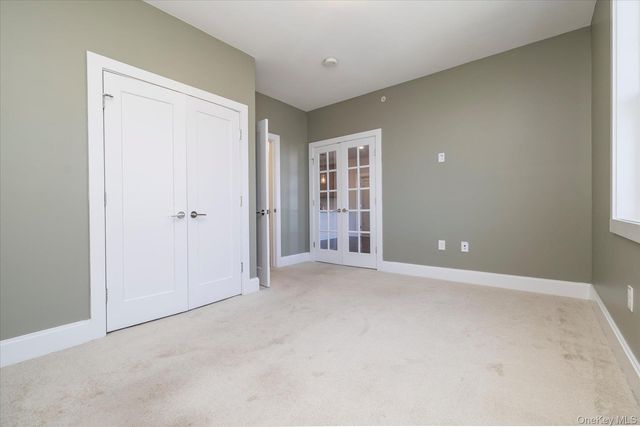 631 Marina Pointe Drive 631, East Rockaway, NY 11518