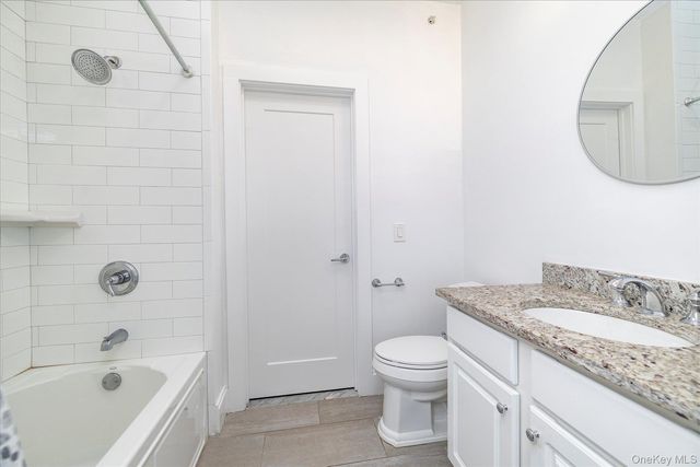 631 Marina Pointe Drive 631, East Rockaway, NY 11518