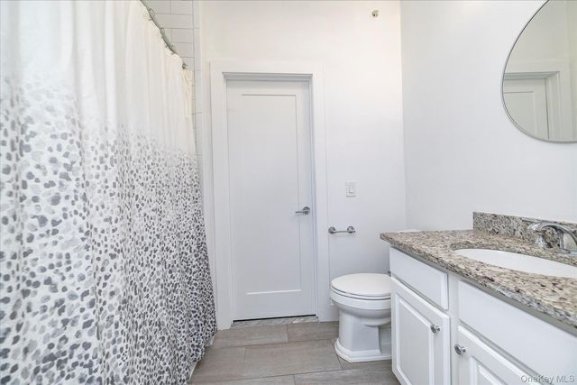 631 Marina Pointe Drive 631, East Rockaway, NY 11518