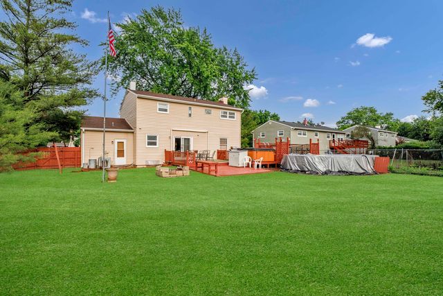 1751 Taft Avenue, Rolling Meadows, IL 60008