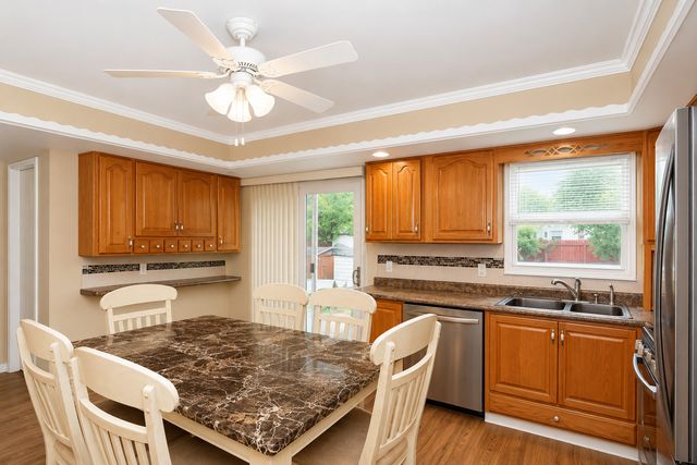 1751 Taft Avenue, Rolling Meadows, IL 60008