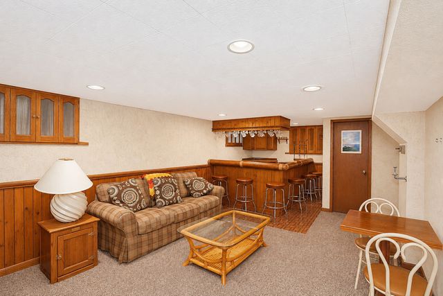 1751 Taft Avenue, Rolling Meadows, IL 60008