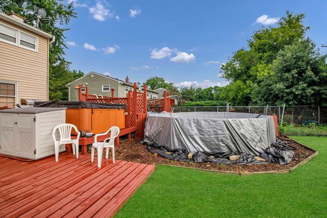 1751 Taft Avenue, Rolling Meadows, IL 60008